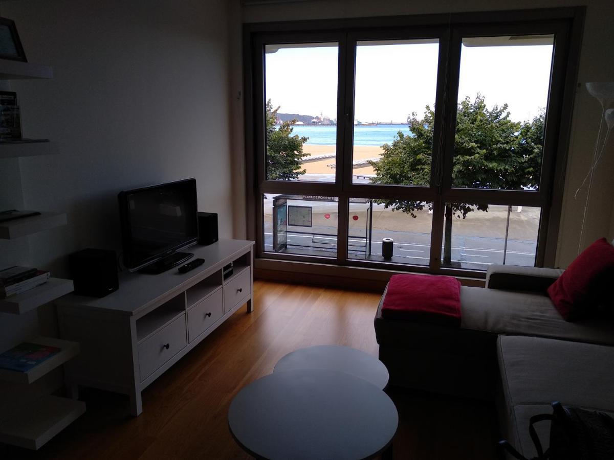 Apto. Vista Playa Poniente Gijon Ngoại thất bức ảnh